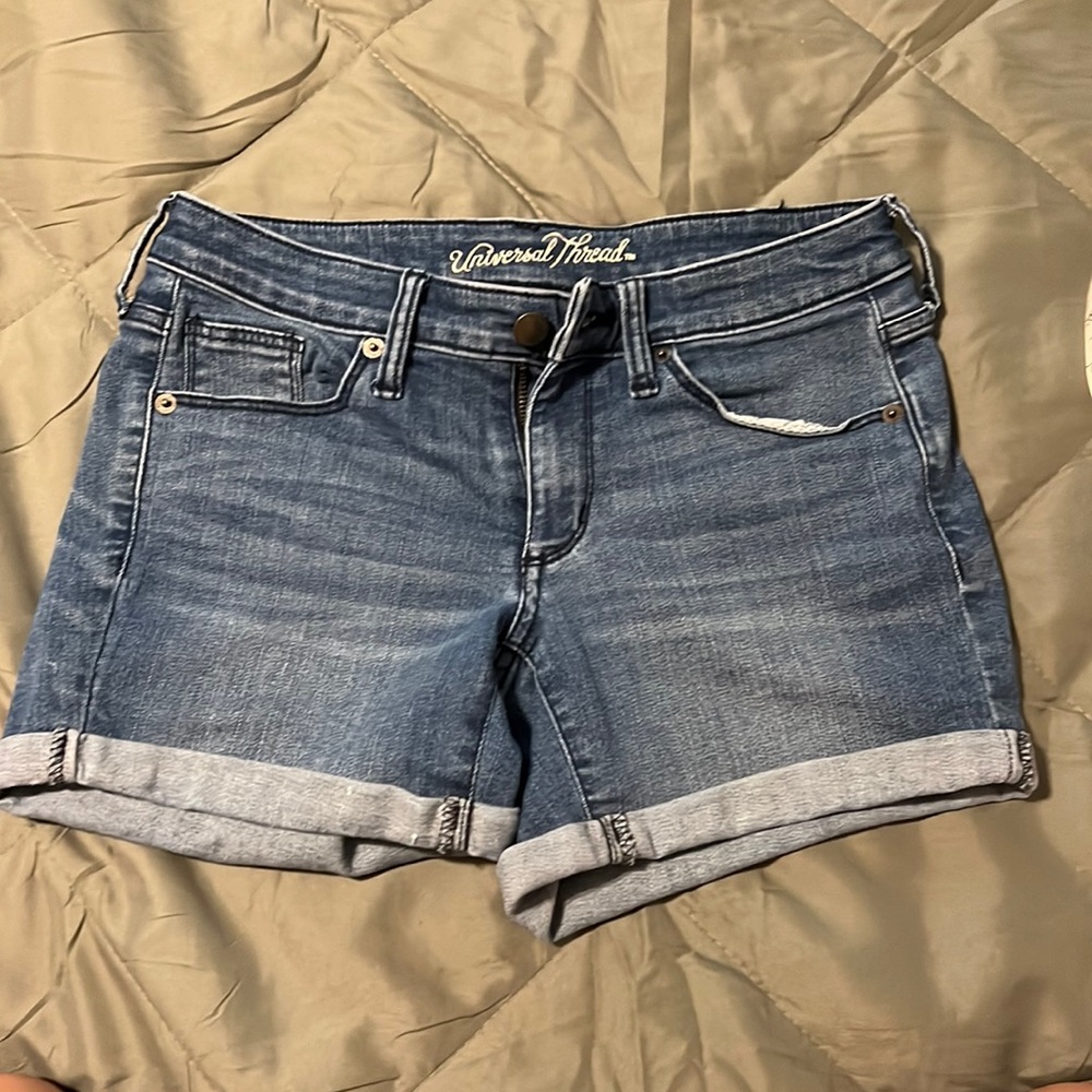 Universal Threads Jean Shorts